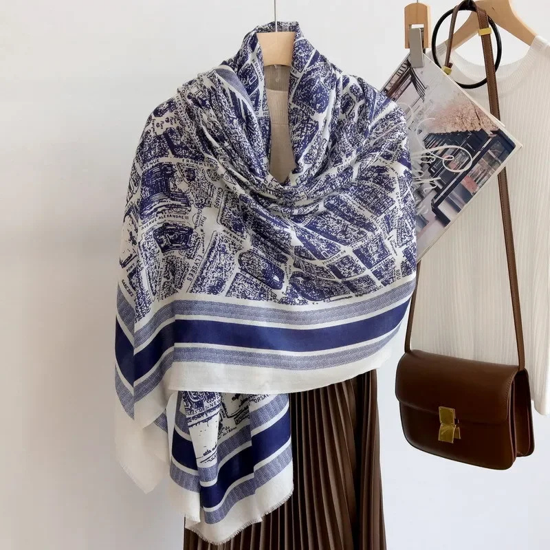 Vintage Fashion In Paris - High-end elegante dames vintage Parijs City