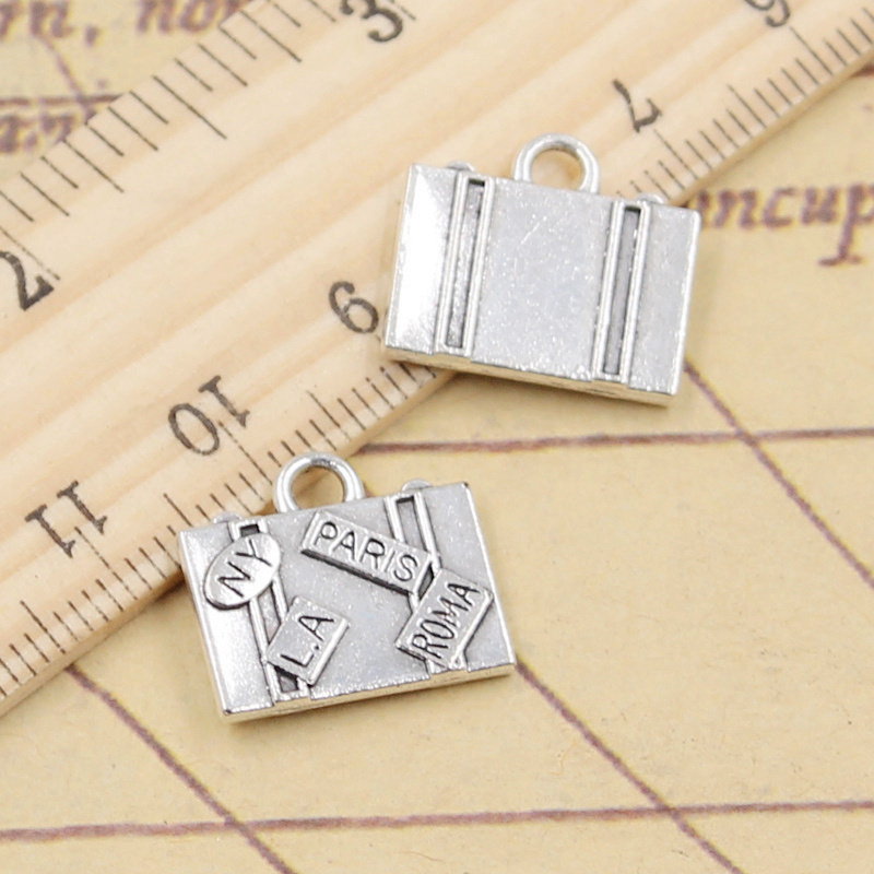 Vintage Fashion In Paris - 10 Pcs Charms Reistassen New York
